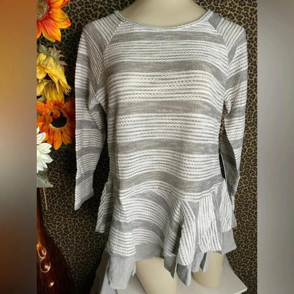 🌴3/$30🌴DOE & RAE Grey/White Striped Ruffle BabyDoll Top NWT - Picture 3 of 8